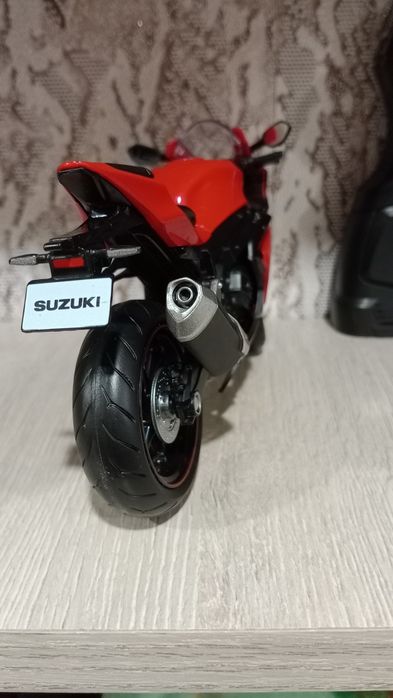 Мотоциклы в масштабе 1:12