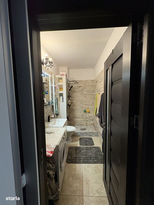 Casă nouă, 3 camere, curte și mansardă