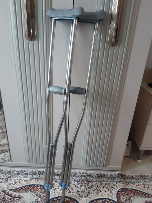 Продам костыли почти новый