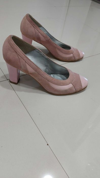 Pantofi piele cu toc m.38