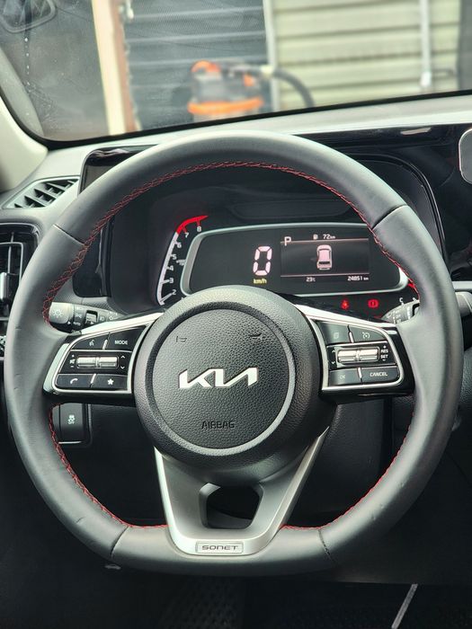 Kia Sonet 2025 yil