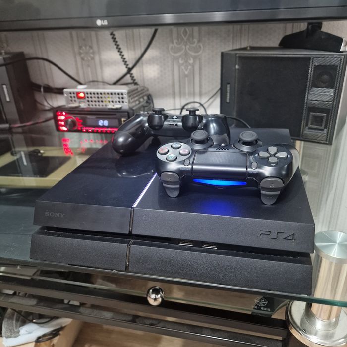 PlayStation 4 1 ТБ прошитая, версия ПО 12.02