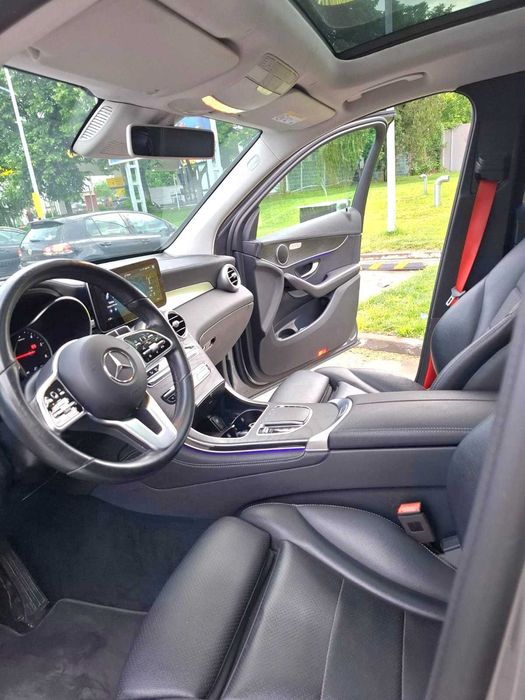 Mercedes Benz GLC 220d 4Matic 9G-TRONIC