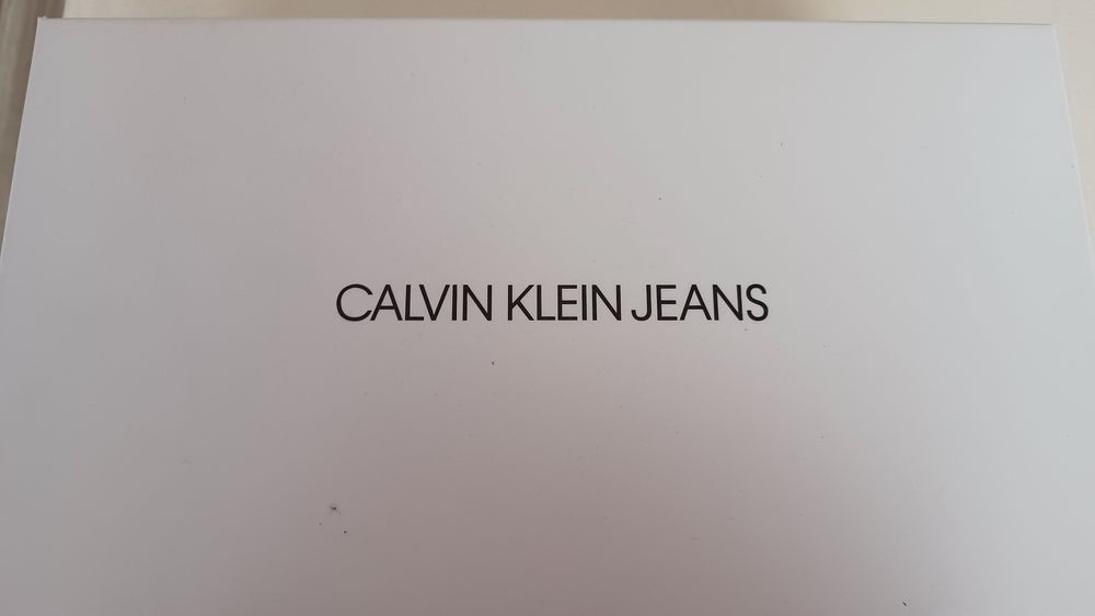 Calvin Clein,нови оригинални (гуменки,кецки)