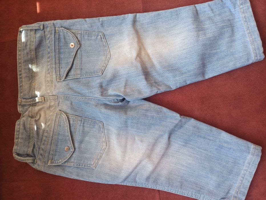 Нови дънкови панталони