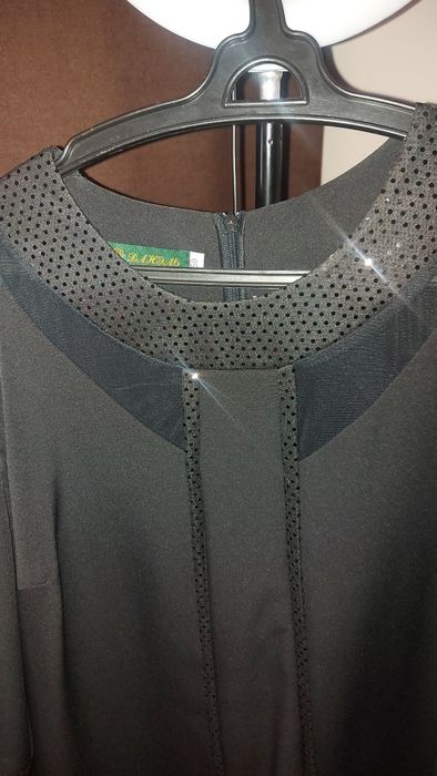 Продам чёрное платье