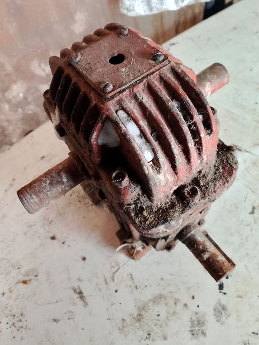 Продам редуктор рабочий