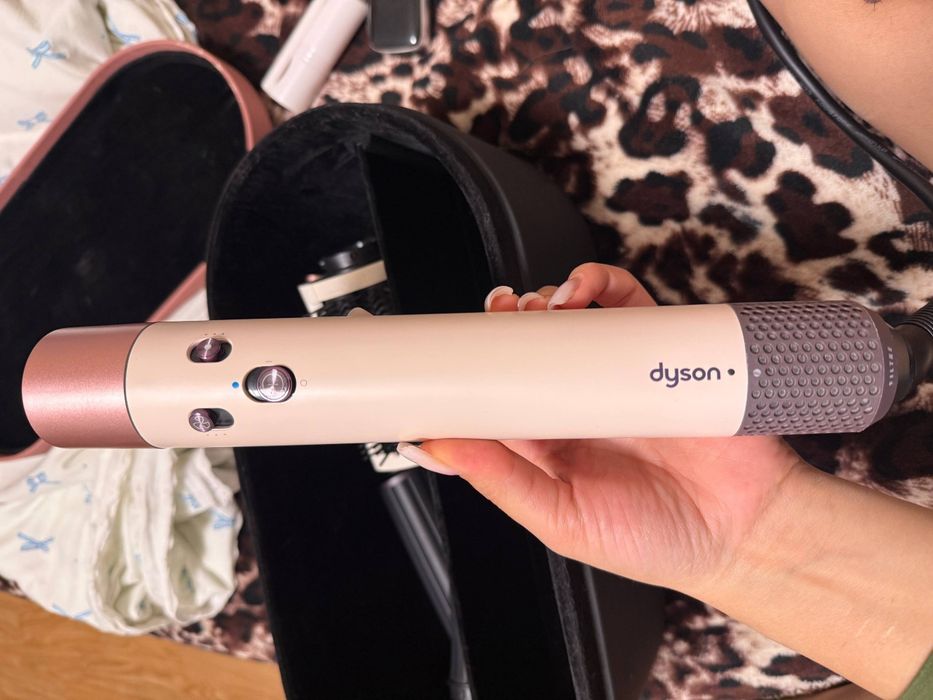 Dyson цвет:нежно розовый