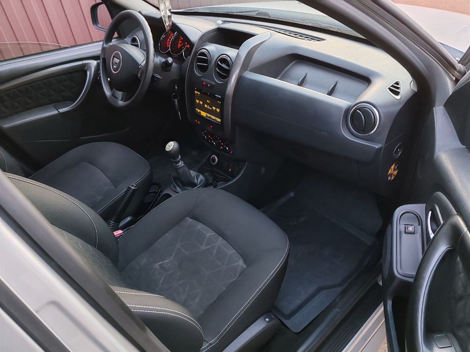 Dacia Duster 4×4 Facelift-2015-Motor 1.5 Diesel 110 Cai Import recent!