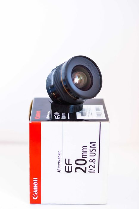 Obiectiv CANON 20mm f2.8 USM Ultrawide FullFrame La cutie