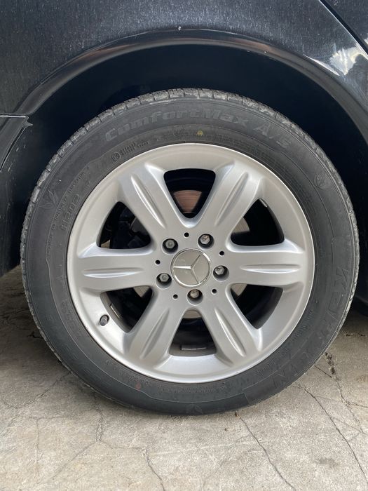 Диски с резиной на Мерседес