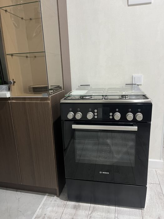 Продам газ плиту