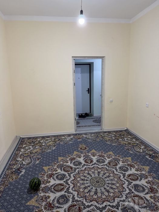 Kogon sity da 2 xonali kvartira sotiladi kogonni sentirida kirpichni