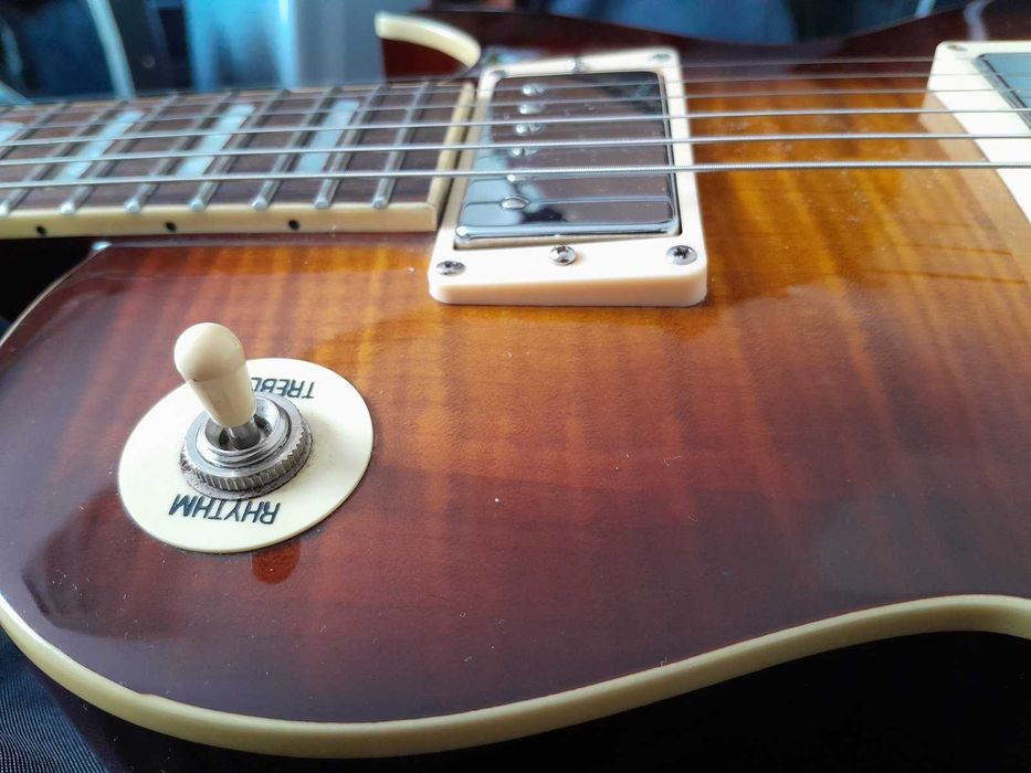 електрическа китара harley benton 550 с куфар