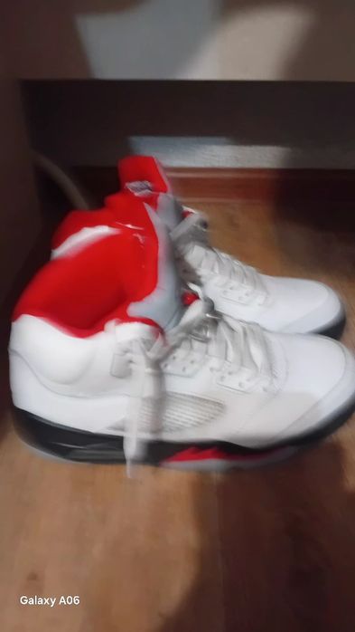 продам джордан 5