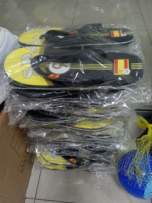 Сланцы китайские в скидке размеры от 41 до 44