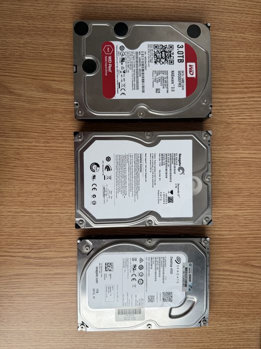 3 x HDD 3TB/2TB/1TB (WD Red WD30EFRX / Seagate) cu sectoare realocate
