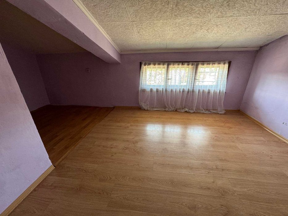 Продава се Двустаен апартамент в Велико Търново, Център - 50 кв.м за 998 €/кв.м - Снимка #2