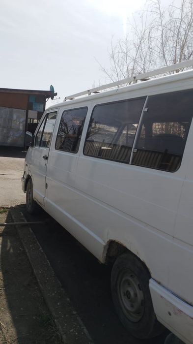 Рено трафик на ходу