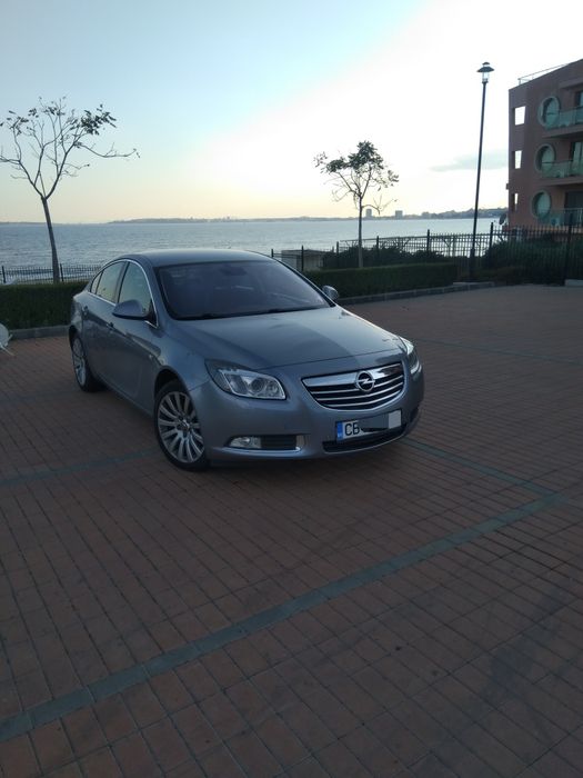 Opel Insignia  Седан