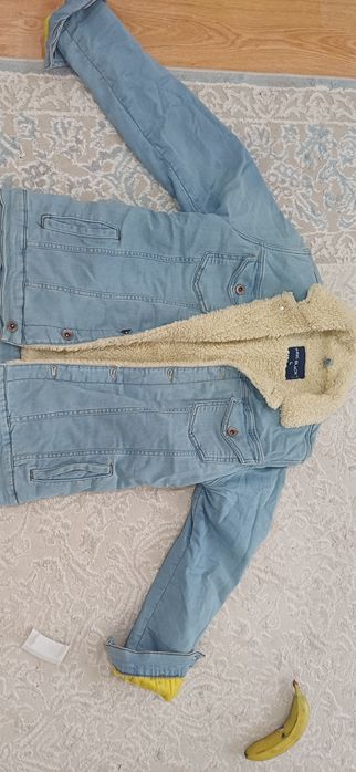 Продам джинсовая куртка с мехом