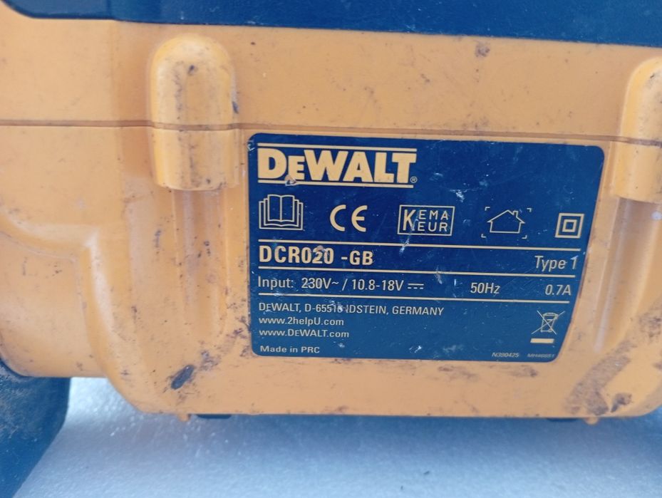 Radio dewalt  18v și 220v