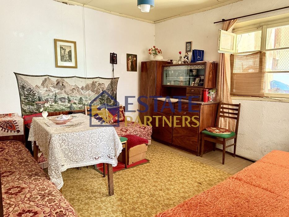 Къща в Пловдив, област-с.Ново Железаре площ 186 цена 67000