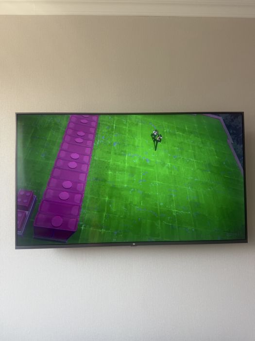 Телевизор LG HDTV 139 см