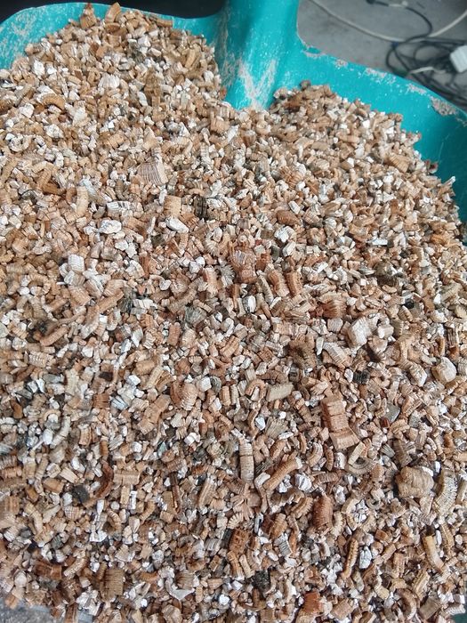 Продается лучший биогумос недорого.