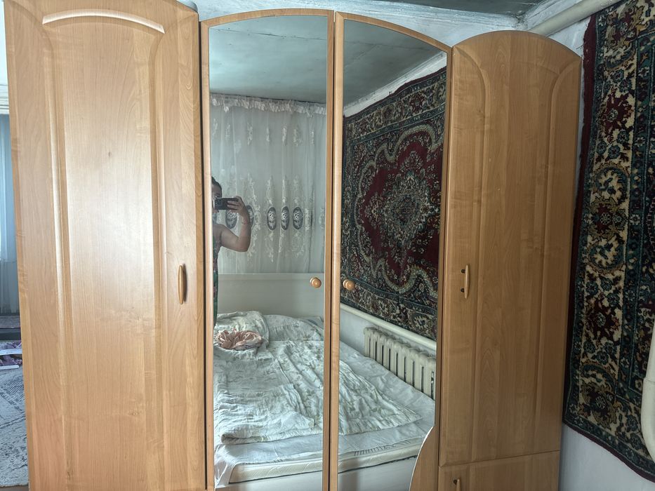 Продам шифоньер б/у