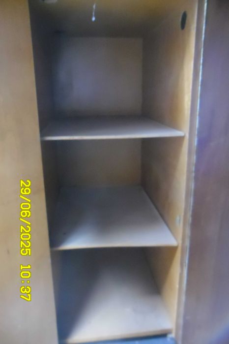 Продам шкаф не дорого.