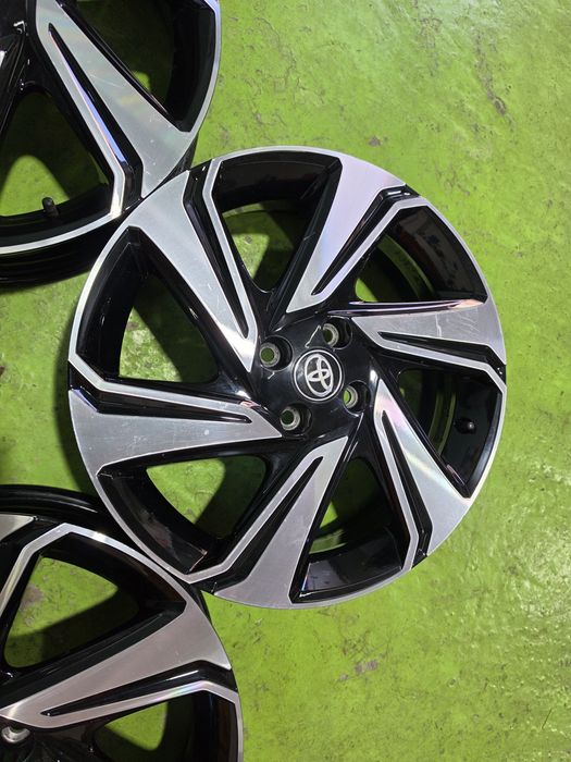 17 4x100 Toyota лети джанти 4х100 тойота