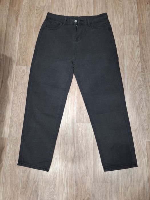 Продам  Джинсы новые.