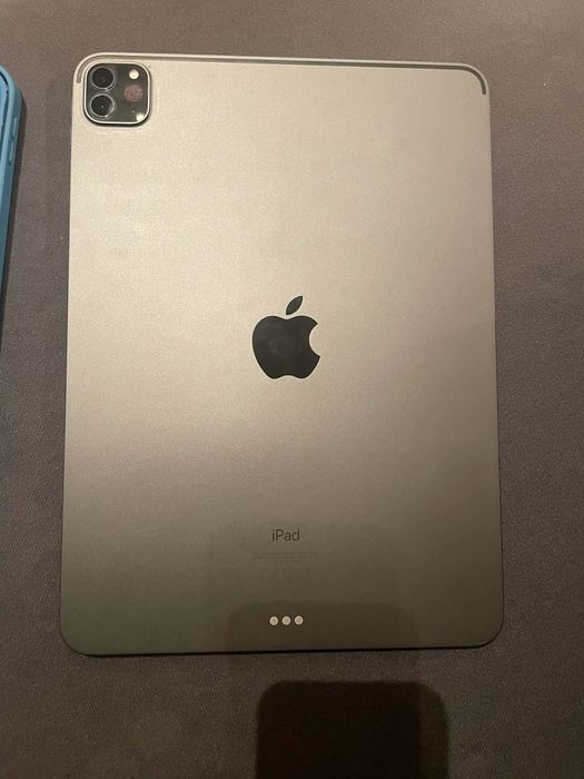 Продавам iPad Pro 11 inch-а