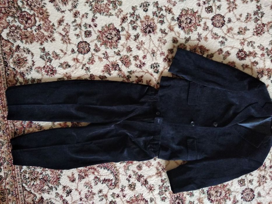 Продам детский костюм