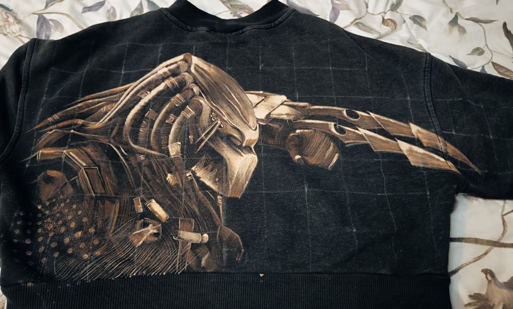 Роспись одежды гипохлоритом натрия(отбеливателем)