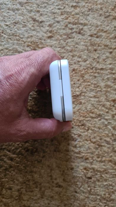 Продавам HTC Dream G1 първият андроид телефон