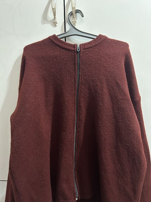 Бардовый теплый свитер