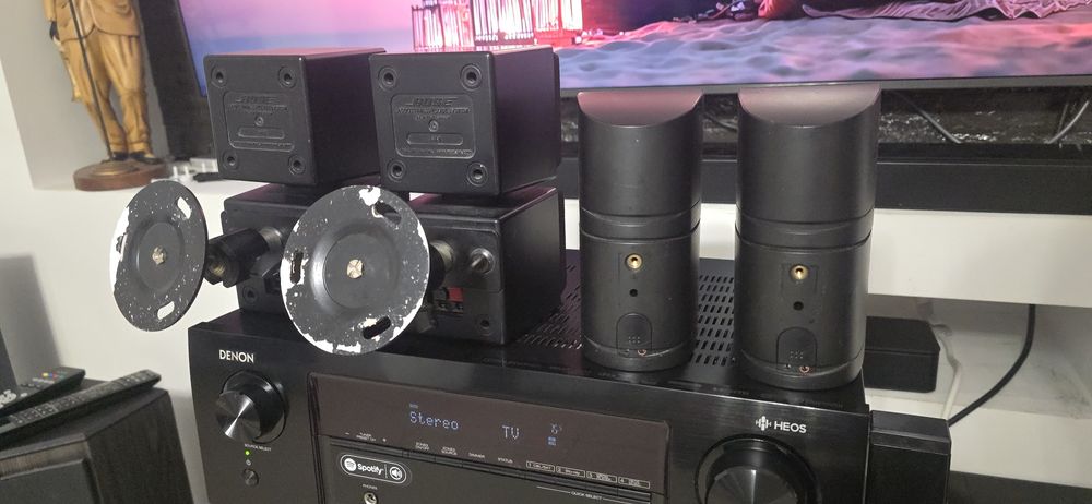 Sateliti Bose cuburi dubli rotativi