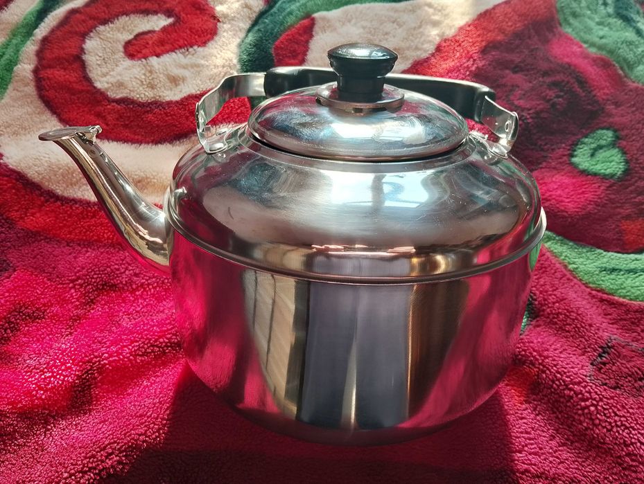 Чайник из нержавеки 5л.