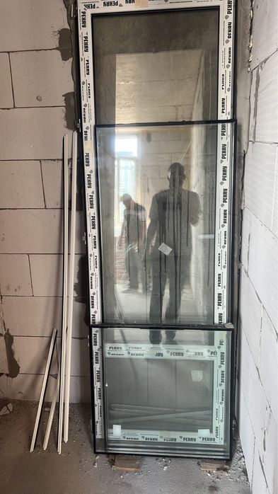 Продам балконную дверь