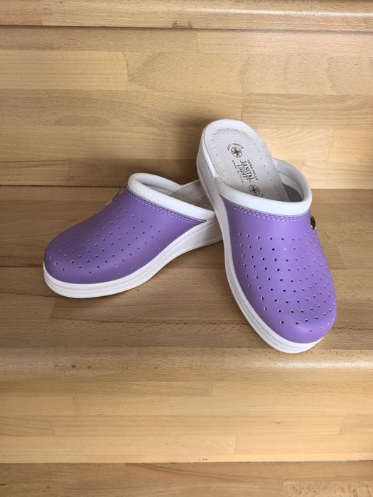 Saboți medicali diverse mărimi, piele naturala