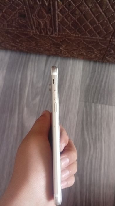 Айфон 6с продаю срочно