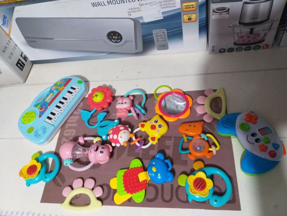Lot Zdranganitoare si Jucari  Muzicale