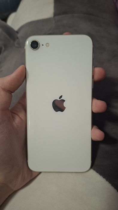 Айфон SE 2022 года