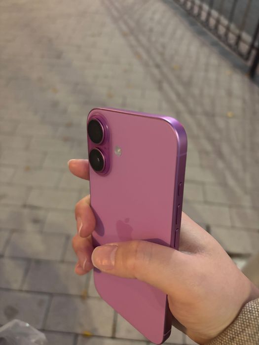 Айфон 16 , 256 гб в идеале