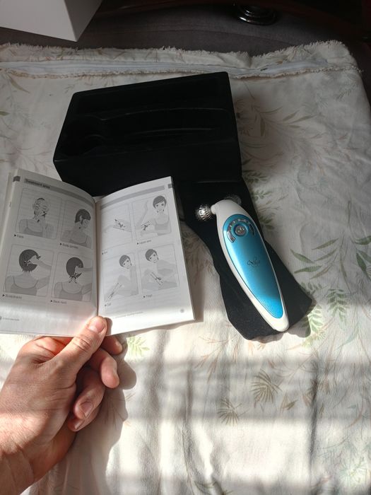 Масажор для лица новый