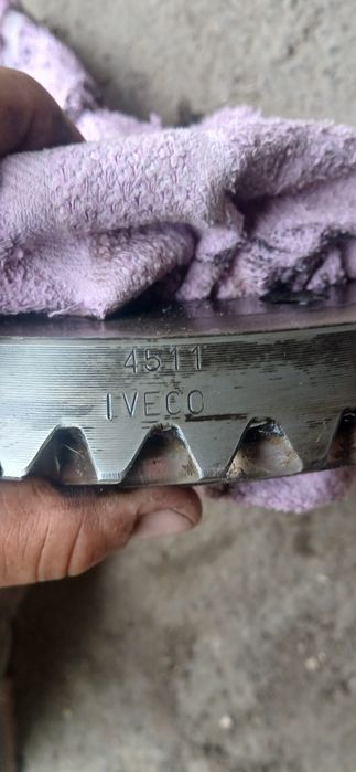Pinion si coroana grup iveco daily