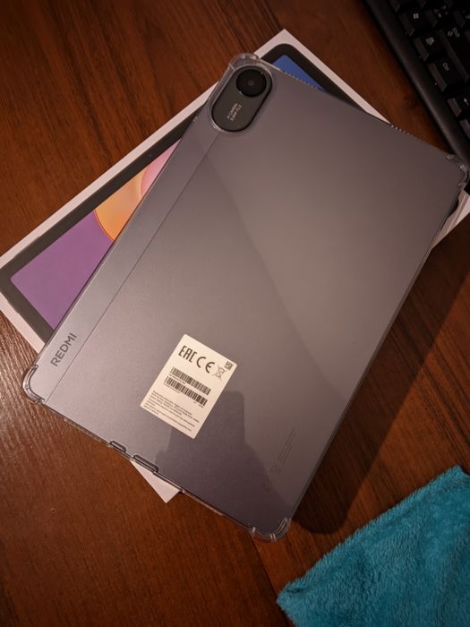 Продам Redmi pad 2 8/256 4G