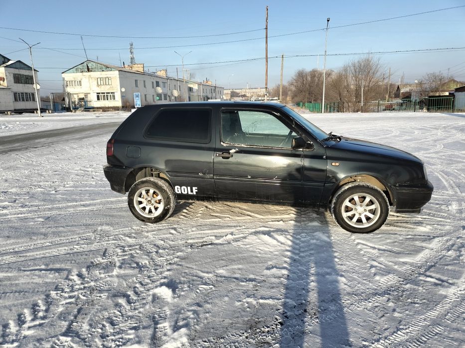 Гольф 3 купешка 1.8 продам